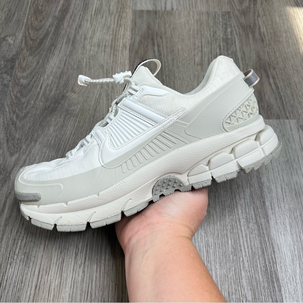 Nike White/Light Gray Men’s Athletic Sneakers
